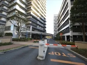 駐車場出入口