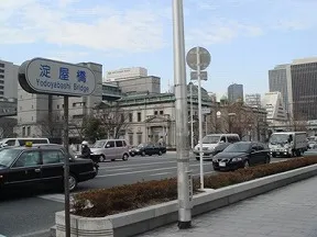 御堂筋線を南に進みます。