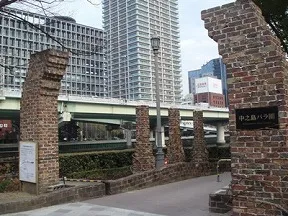 中之島バラ園