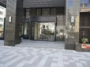 エントランス外観
