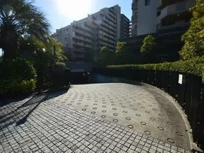 駐車場入口