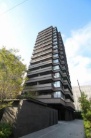 ブランズ六番町