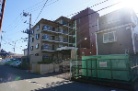 ファミネス港南台