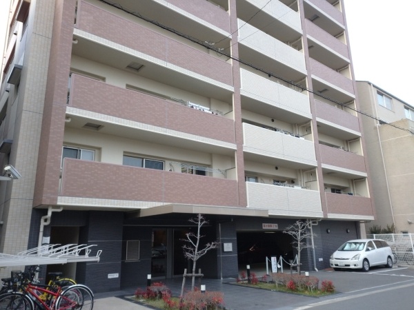 市営東三国住宅より上新庄駅まで自転車での道順を教えて下さい