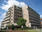 グローバル二上駅前