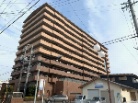 ファミール小牧