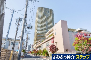 �U�@�t�@�[�X�g�^���[