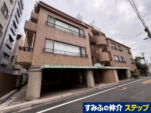 qYR