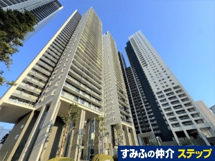 ���[���h�V�e�B�^���[�Y�@�A�N�A�^���[