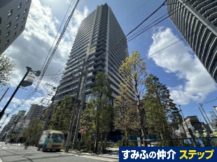 �V�e�B�^���[�Y����R�T�E�X�^���[