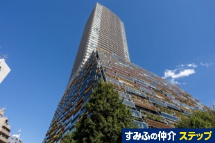 uA^[r