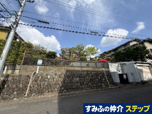 �����s�����u�R���ړy�n