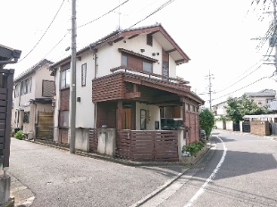 送料無料　希少　不動産は、中古一戸建てが絶対にお得で　不動産投資　戸建て購入 Amazon.co.jp: 不動産は、中古一戸建てが絶対にお得です : 高橋