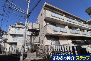 ���l�s��q�撆���P���ڃA�p�[�g�i�Q�����������j