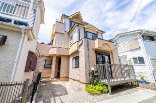 ���q�s���؂S���ڌˌ�