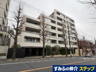 �C�j�V�A���