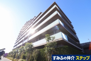 �U�E���W�f���X������l�K�[�f���Y�@��U��