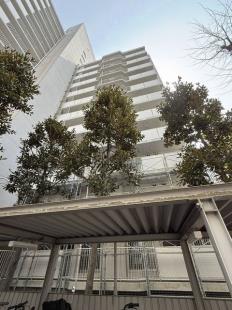 �t�@�~���[�^�E�����z�T��