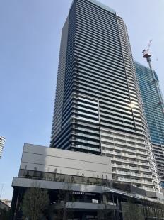 �O�����h�V�e�B�^���[�r��