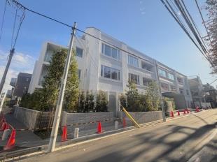 クレストコート旗の台