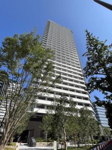Brillia Tower �l���{
