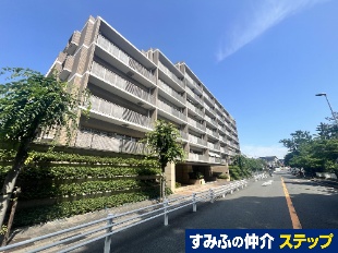R䃍W}p[Nr[