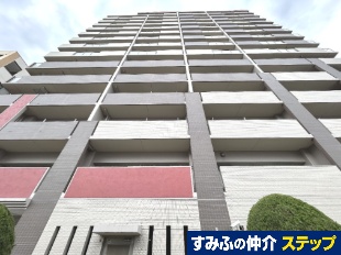 AXc
