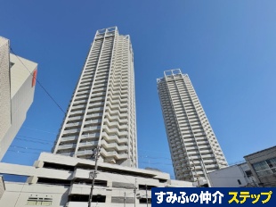 �A���U�^���[�Y�O���[���^���[