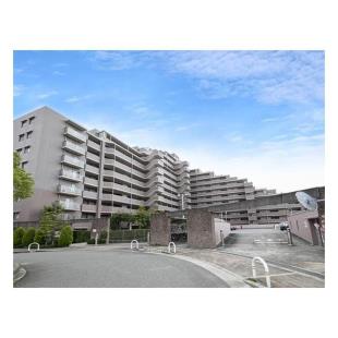 ヴィルヌーブガーデンズ千里山西