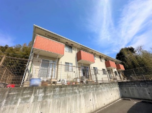 �@���s�y���Q���ڃA�p�[�g