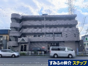 qs꓏}V