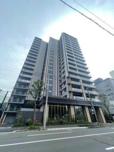 �V�e�B�^���[�D�y�U�E���W�f���X